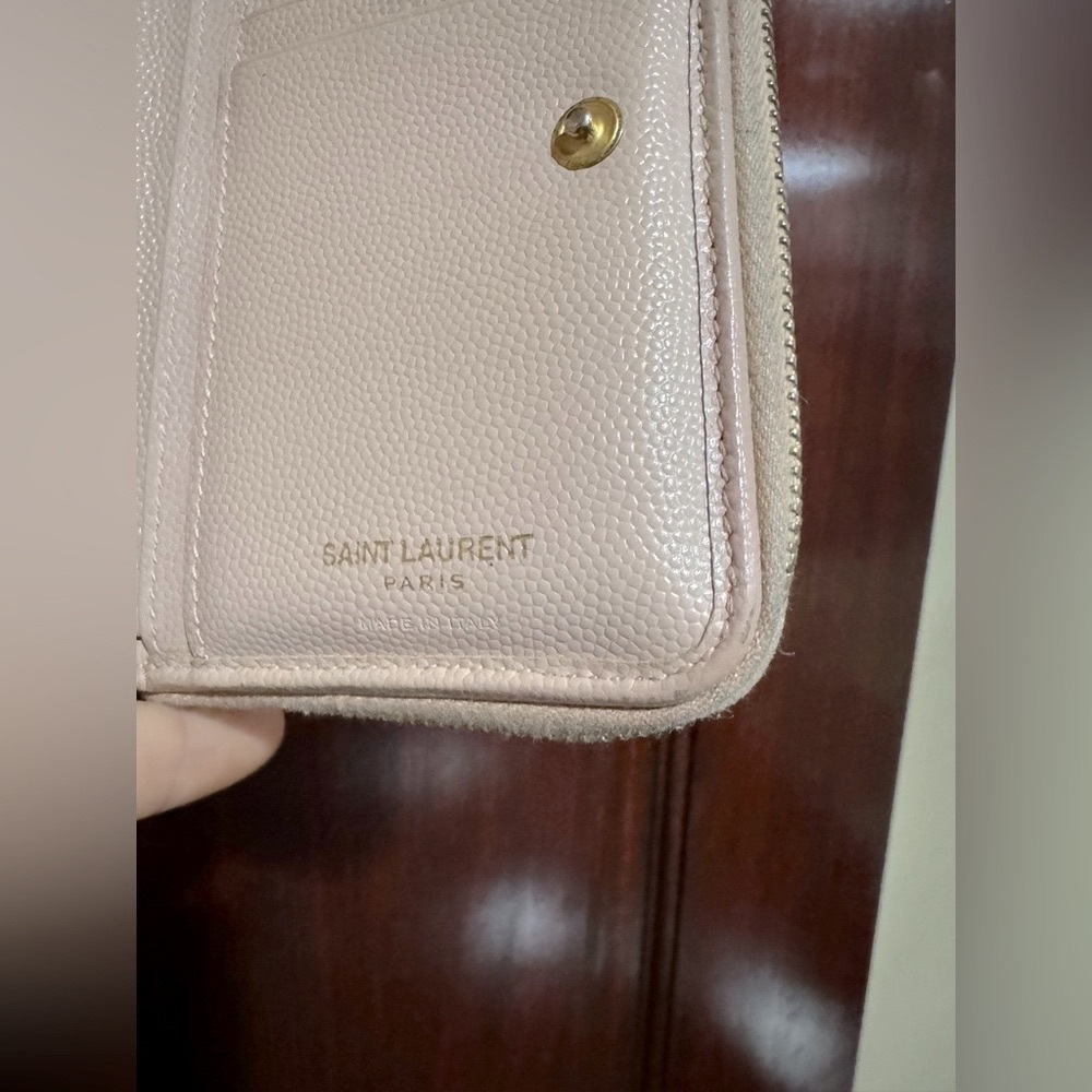 ✨Host Pick✨ Yves Saint Laurent Preloved Pale pink Quilted bifold Leather Wallet - Picture 14 of 16